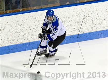 Thumbnail 2 in East Catholic vs. Warde/Ludlowe (CIAC Division II Finals) photogallery.