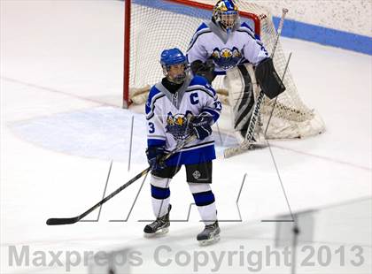 Thumbnail 2 in East Catholic vs. Warde/Ludlowe (CIAC Division II Finals) photogallery.
