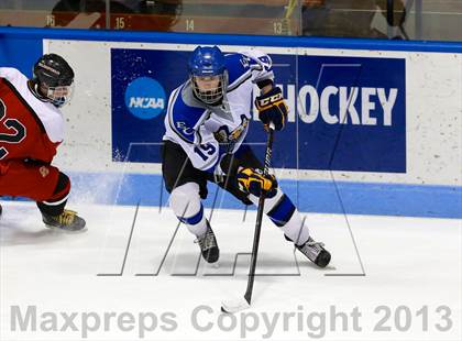 Thumbnail 1 in East Catholic vs. Warde/Ludlowe (CIAC Division II Finals) photogallery.