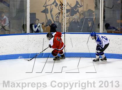 Thumbnail 2 in East Catholic vs. Warde/Ludlowe (CIAC Division II Finals) photogallery.