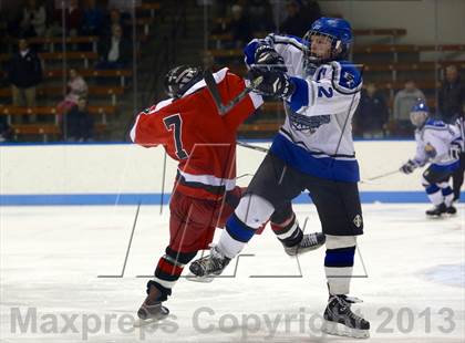 Thumbnail 2 in East Catholic vs. Warde/Ludlowe (CIAC Division II Finals) photogallery.