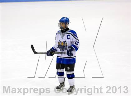Thumbnail 3 in East Catholic vs. Warde/Ludlowe (CIAC Division II Finals) photogallery.