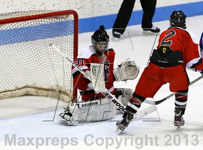 Thumbnail 1 in East Catholic vs. Warde/Ludlowe (CIAC Division II Finals) photogallery.