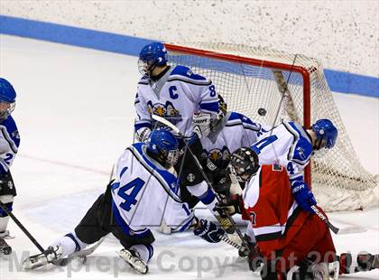 Thumbnail 1 in East Catholic vs. Warde/Ludlowe (CIAC Division II Finals) photogallery.
