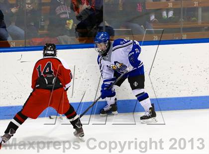 Thumbnail 2 in East Catholic vs. Warde/Ludlowe (CIAC Division II Finals) photogallery.