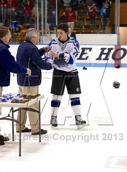 Thumbnail 1 in East Catholic vs. Warde/Ludlowe (CIAC Division II Finals) photogallery.