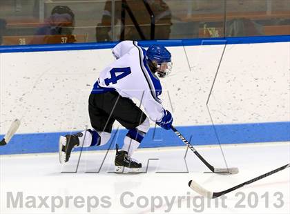 Thumbnail 3 in East Catholic vs. Warde/Ludlowe (CIAC Division II Finals) photogallery.
