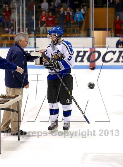Thumbnail 2 in East Catholic vs. Warde/Ludlowe (CIAC Division II Finals) photogallery.