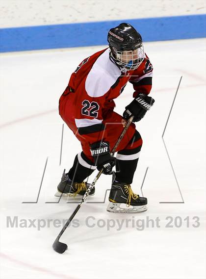 Thumbnail 2 in East Catholic vs. Warde/Ludlowe (CIAC Division II Finals) photogallery.