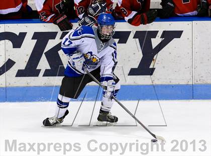 Thumbnail 3 in East Catholic vs. Warde/Ludlowe (CIAC Division II Finals) photogallery.