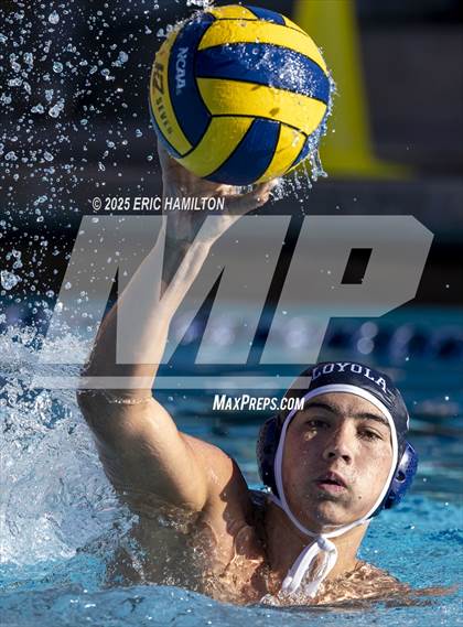 Thumbnail 1 in JV: Harvard-Westlake @ Loyola photogallery.