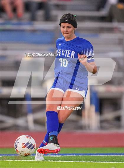 Thumbnail 2 in Perry vs. Xavier College Prep (AIA 6A Finals) photogallery.