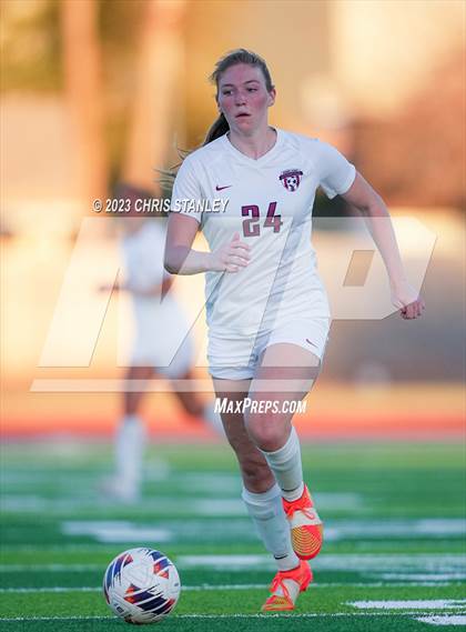 Thumbnail 1 in Perry vs. Xavier College Prep (AIA 6A Finals) photogallery.