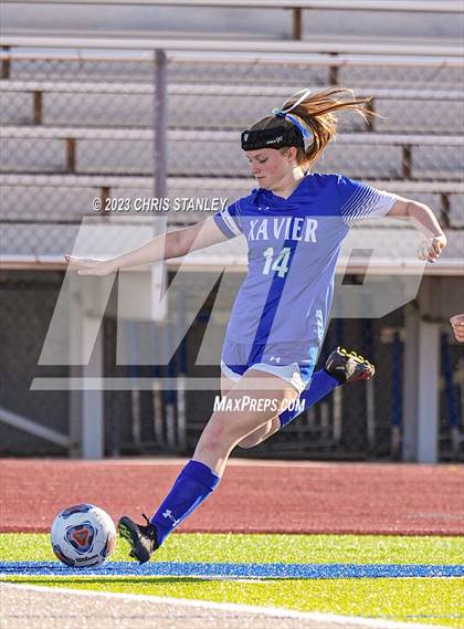 Thumbnail 2 in Perry vs. Xavier College Prep (AIA 6A Finals) photogallery.