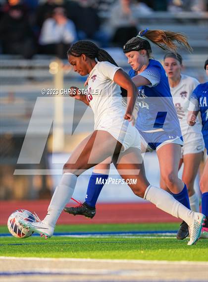 Thumbnail 2 in Perry vs. Xavier College Prep (AIA 6A Finals) photogallery.
