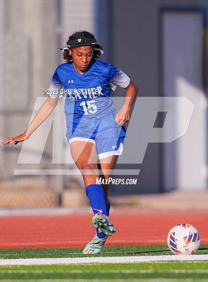 Thumbnail 3 in Perry vs. Xavier College Prep (AIA 6A Finals) photogallery.