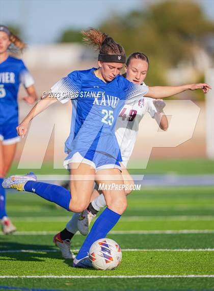 Thumbnail 2 in Perry vs. Xavier College Prep (AIA 6A Finals) photogallery.