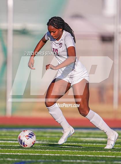 Thumbnail 3 in Perry vs. Xavier College Prep (AIA 6A Finals) photogallery.