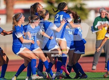 Thumbnail 2 in Perry vs. Xavier College Prep (AIA 6A Finals) photogallery.