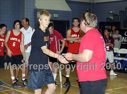 Thumbnail 2 in Laguna Beach vs. Santa Fe Christian (CIF SoCal D3 Vollleyball Final) photogallery.