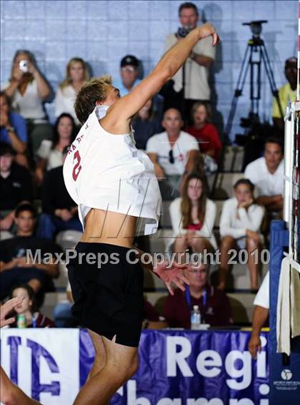 Thumbnail 1 in Laguna Beach vs. Santa Fe Christian (CIF SoCal D3 Vollleyball Final) photogallery.