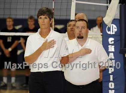 Thumbnail 3 in Laguna Beach vs. Santa Fe Christian (CIF SoCal D3 Vollleyball Final) photogallery.