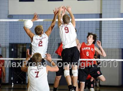 Thumbnail 3 in Laguna Beach vs. Santa Fe Christian (CIF SoCal D3 Vollleyball Final) photogallery.