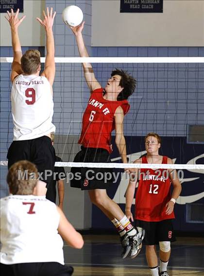 Thumbnail 2 in Laguna Beach vs. Santa Fe Christian (CIF SoCal D3 Vollleyball Final) photogallery.