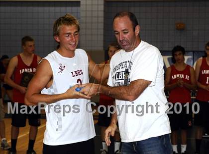 Thumbnail 2 in Laguna Beach vs. Santa Fe Christian (CIF SoCal D3 Vollleyball Final) photogallery.