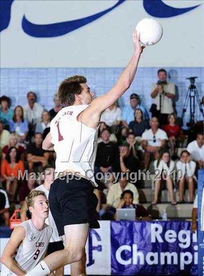 Thumbnail 1 in Laguna Beach vs. Santa Fe Christian (CIF SoCal D3 Vollleyball Final) photogallery.