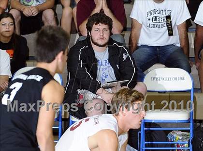 Thumbnail 3 in Laguna Beach vs. Santa Fe Christian (CIF SoCal D3 Vollleyball Final) photogallery.