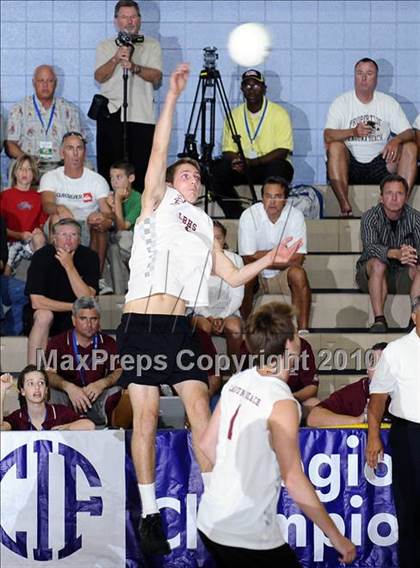 Thumbnail 1 in Laguna Beach vs. Santa Fe Christian (CIF SoCal D3 Vollleyball Final) photogallery.