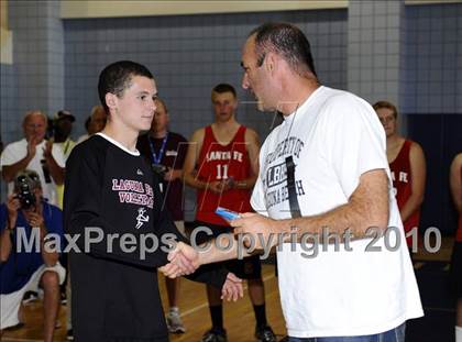 Thumbnail 2 in Laguna Beach vs. Santa Fe Christian (CIF SoCal D3 Vollleyball Final) photogallery.