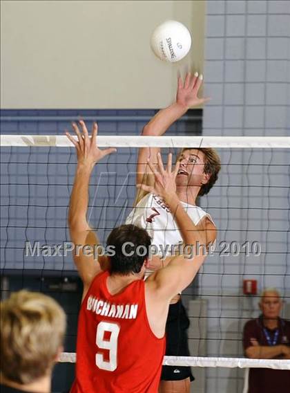 Thumbnail 3 in Laguna Beach vs. Santa Fe Christian (CIF SoCal D3 Vollleyball Final) photogallery.