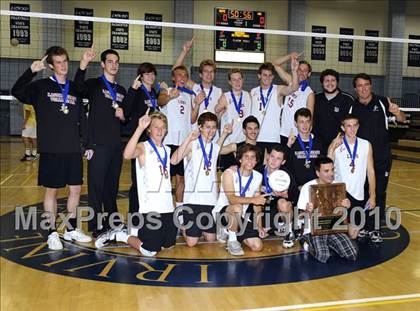 Thumbnail 2 in Laguna Beach vs. Santa Fe Christian (CIF SoCal D3 Vollleyball Final) photogallery.