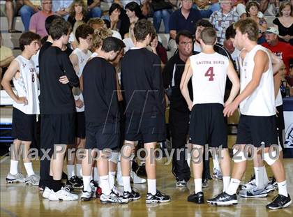 Thumbnail 2 in Laguna Beach vs. Santa Fe Christian (CIF SoCal D3 Vollleyball Final) photogallery.
