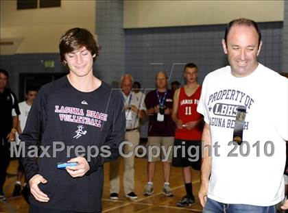 Thumbnail 1 in Laguna Beach vs. Santa Fe Christian (CIF SoCal D3 Vollleyball Final) photogallery.