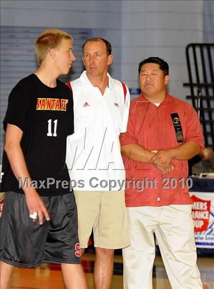 Thumbnail 2 in Laguna Beach vs. Santa Fe Christian (CIF SoCal D3 Vollleyball Final) photogallery.