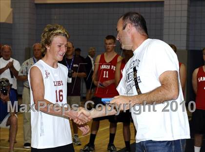 Thumbnail 3 in Laguna Beach vs. Santa Fe Christian (CIF SoCal D3 Vollleyball Final) photogallery.