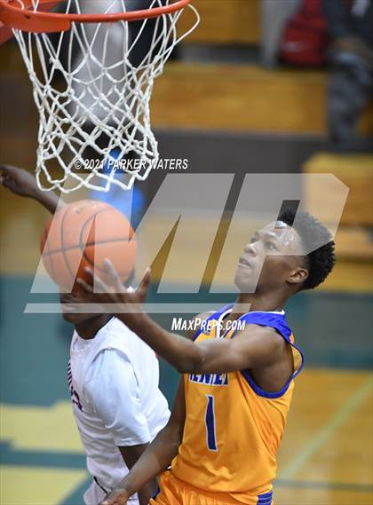 Thumbnail 2 in Kennedy vs John Curtis Christian (Country Day Classic) photogallery.