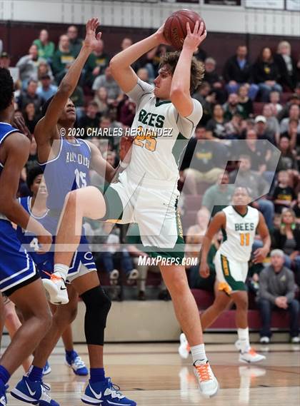 Thumbnail 3 in Crockett vs. Little River Academy (UIL 3A Regional Quaterfinal) photogallery.