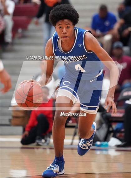 Thumbnail 3 in Crockett vs. Little River Academy (UIL 3A Regional Quaterfinal) photogallery.
