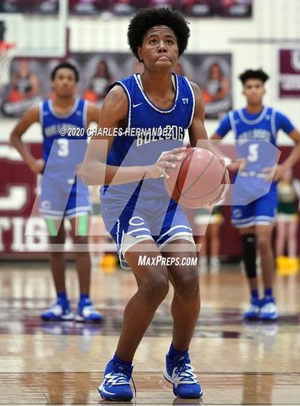Thumbnail 3 in Crockett vs. Little River Academy (UIL 3A Regional Quaterfinal) photogallery.