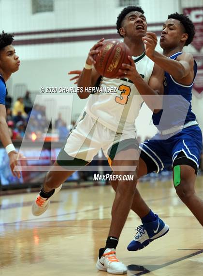 Thumbnail 2 in Crockett vs. Little River Academy (UIL 3A Regional Quaterfinal) photogallery.