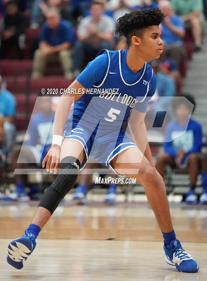 Thumbnail 3 in Crockett vs. Little River Academy (UIL 3A Regional Quaterfinal) photogallery.
