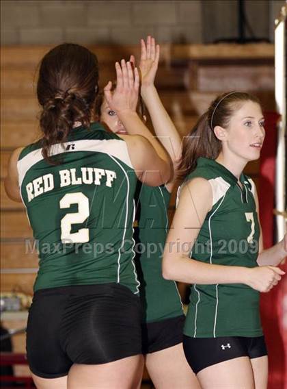 Thumbnail 3 in Red Bluff @ Foothill photogallery.