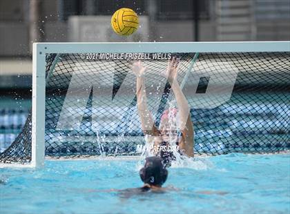 Thumbnail 1 in Carlsbad vs. Coronado (CIF SDS Open Division Semifinal) photogallery.