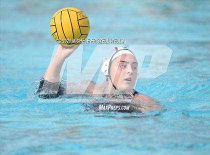 Thumbnail 1 in Carlsbad vs. Coronado (CIF SDS Open Division Semifinal) photogallery.