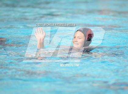 Thumbnail 3 in Carlsbad vs. Coronado (CIF SDS Open Division Semifinal) photogallery.