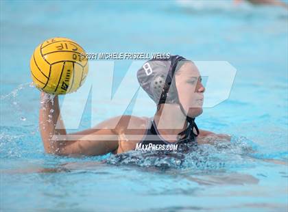 Thumbnail 3 in Carlsbad vs. Coronado (CIF SDS Open Division Semifinal) photogallery.